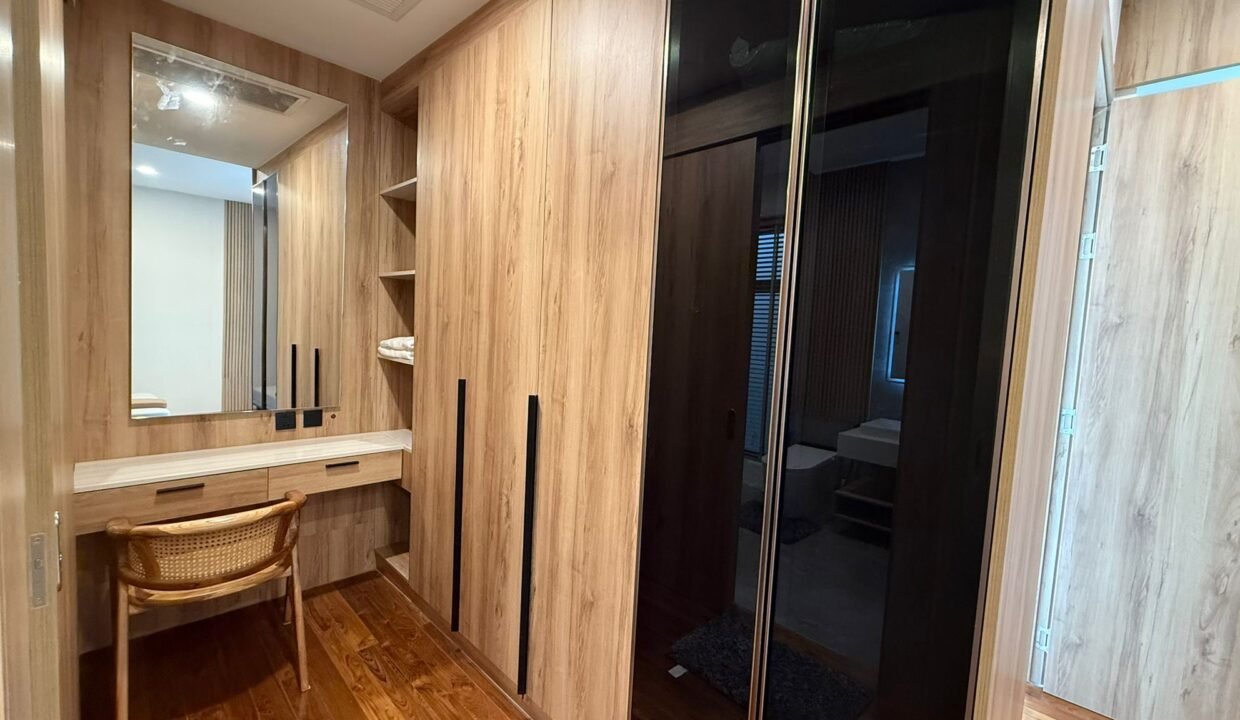 21. bedroom 3 - 5