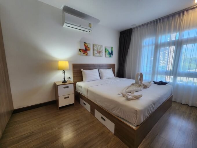 COZY BEACHSIDE RETREAT IN NAI HARN – PERFECT STARTER HOME!