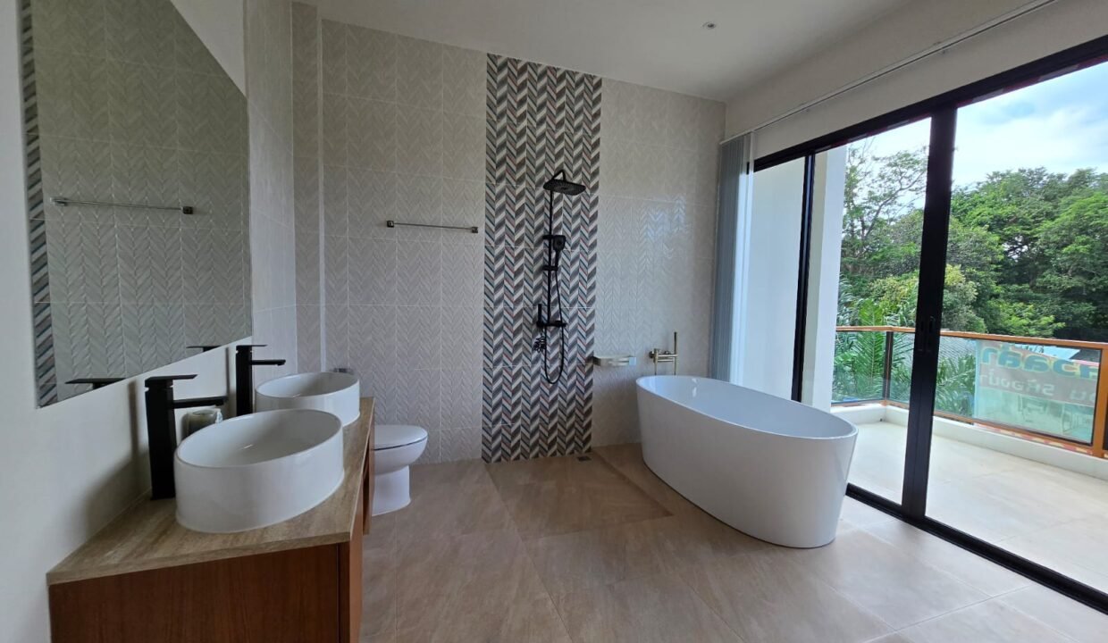 WhatsApp Image 2025-10-03 at 11.11.18 AM