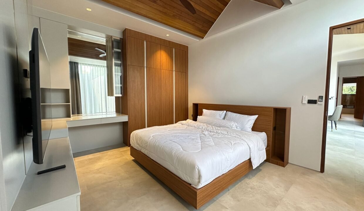 WhatsApp Image 2025-10-06 at 2.26.28 PM (2)