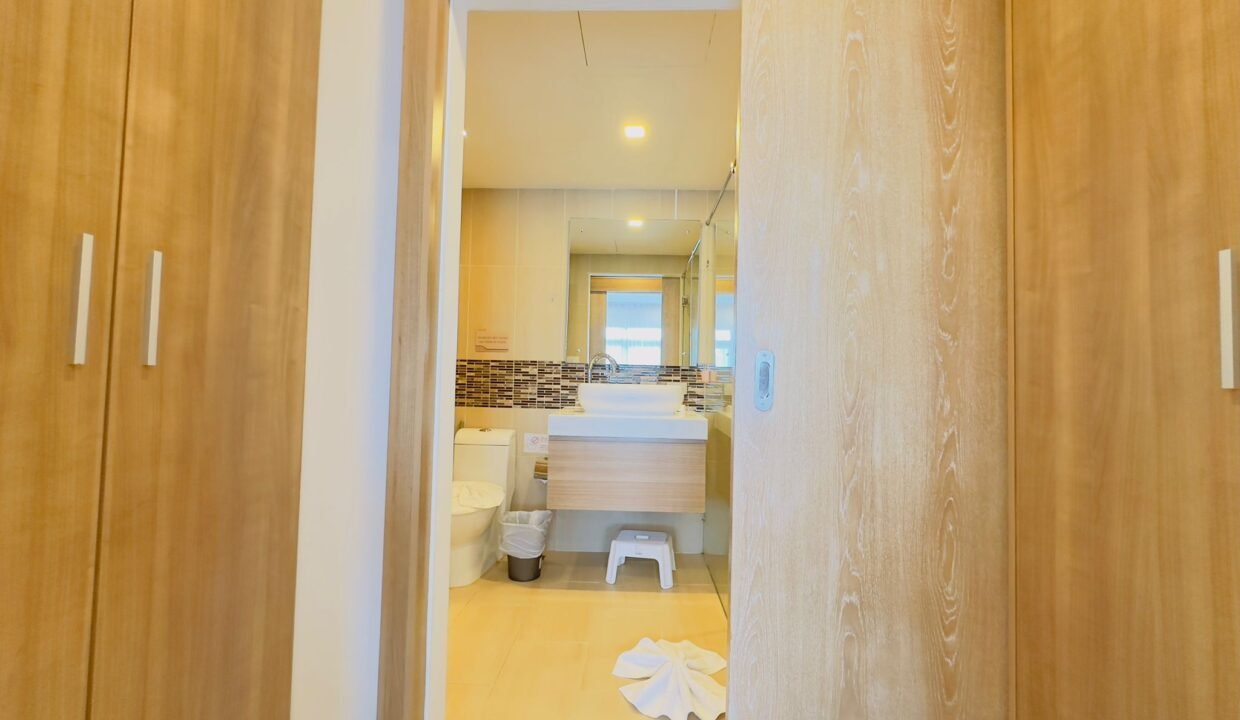 WhatsApp Image 2025-10-18 at 1.52.11 PM