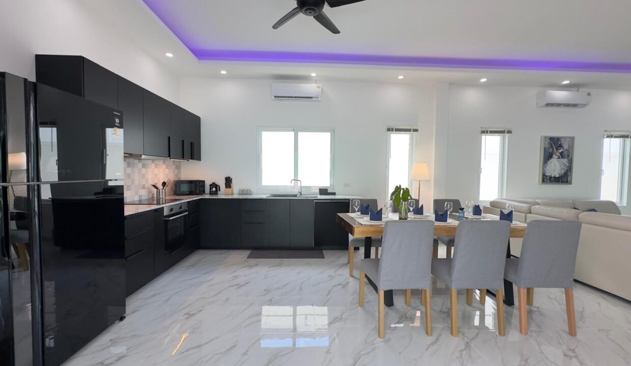 WhatsApp Image 2025-10-28 at 2.21.21 PM (5)