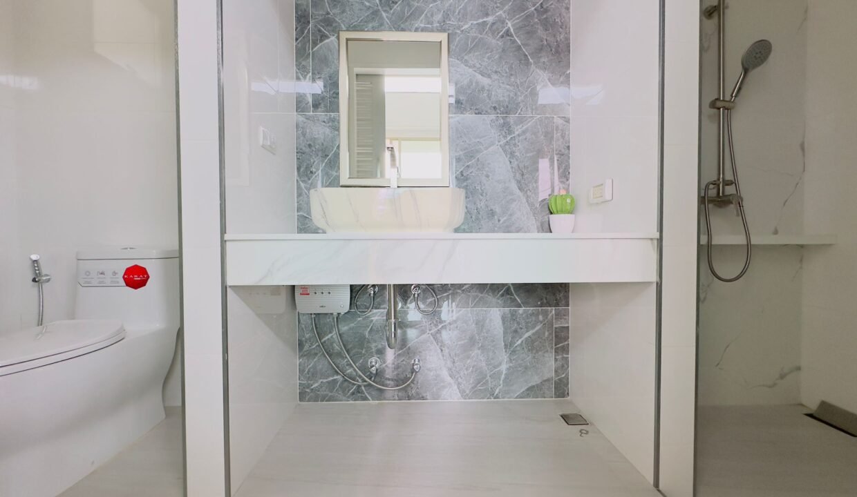 WhatsApp Image 2025-08-29 at 3.58.18 PM (2)