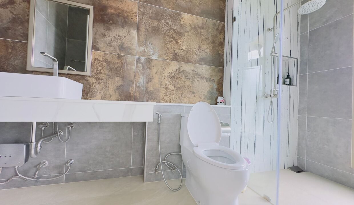 WhatsApp Image 2025-08-29 at 3.58.22 PM (2)