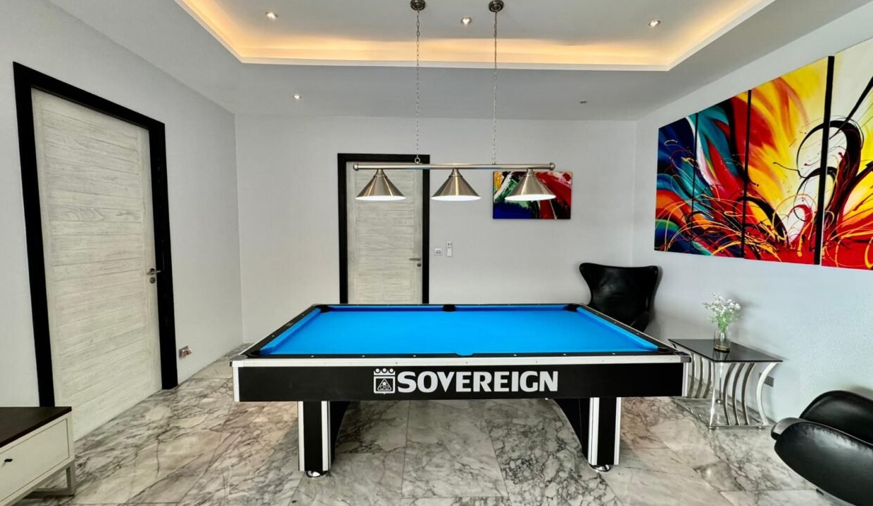 WhatsApp Image 2025-11-07 at 12.53.17 PM (2)