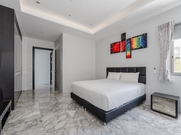 WhatsApp Image 2025-11-07 at 12.53.21 PM (2)