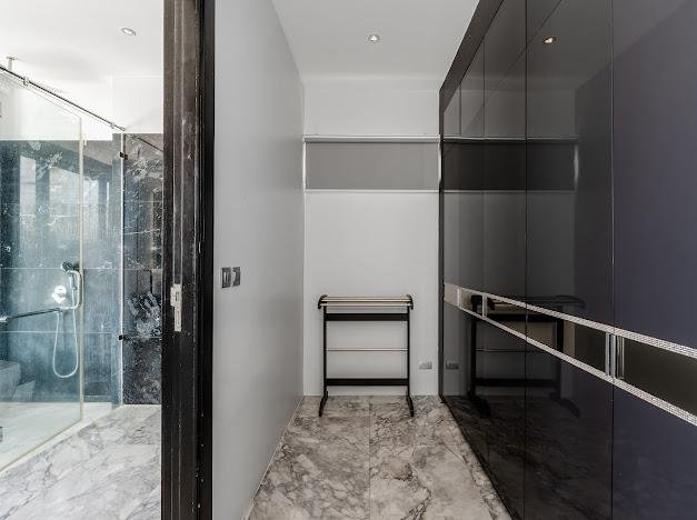 WhatsApp Image 2025-11-07 at 12.53.22 PM (1)