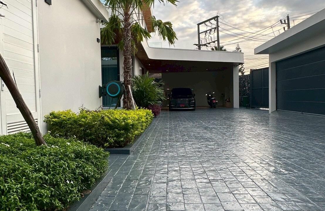 WhatsApp Image 2025-11-11 at 3.45.56 PM (2)